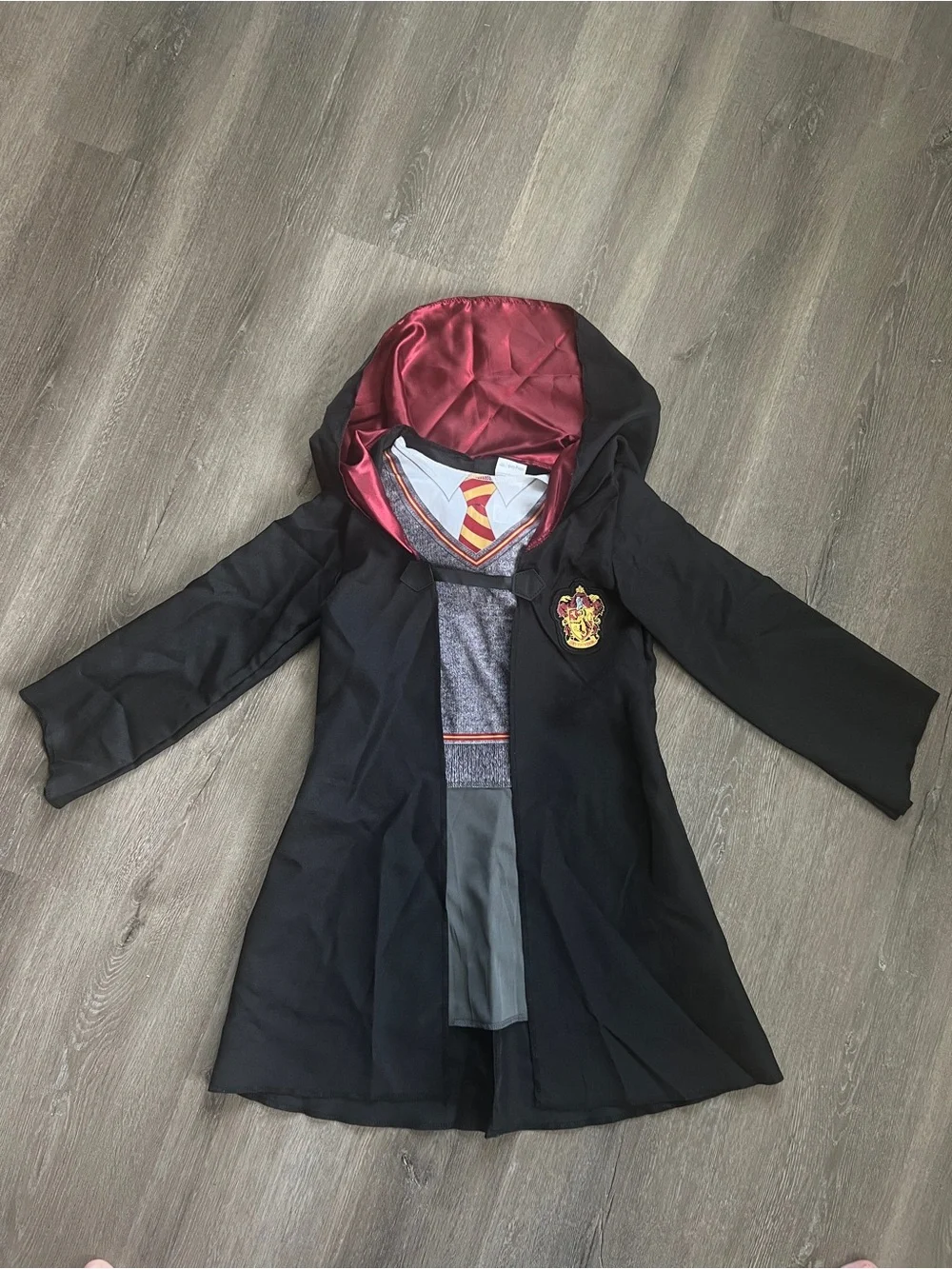 New Harry Potter Hermione Gryffindor House Robes Girls Halloween Costume M (7/8)